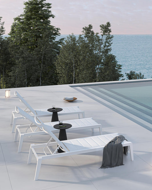 Preston Outdoor Lounger